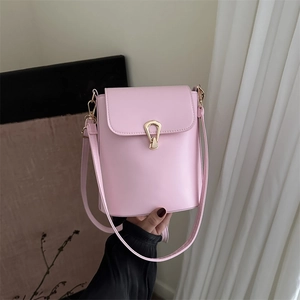 Sac Seau en Cuir PU à la Mode pour Femmes Sac Bandoulière Minimaliste avec Fermoir Sac à Main Simple de Couleur Unie