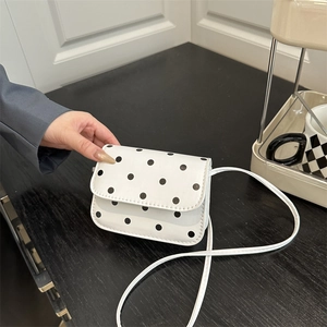 Women Polka Dot Mini Crossbody Bag Sweet Small Square PU Leather Bag Flip Magnetic Closure Daily Casual Shoulder Bag