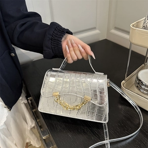 Sac Bandoulière Femme en Cuir PU Gaufré Crocodile Chaîne Dorée Petit Sac à Épaule Carré Style Vintage Sac à Main Quotidien