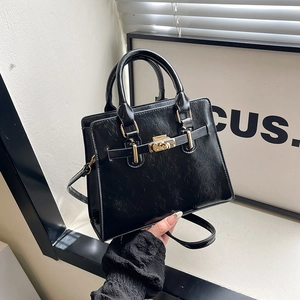 Women PU Leather Crossbody Bag Fashion Large Capacity Handbag With Gold Lock Casual Square Tote Shoulder Bag
