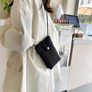 New Chinese style black jacquard mini crossbody phone bag with white floral buckle