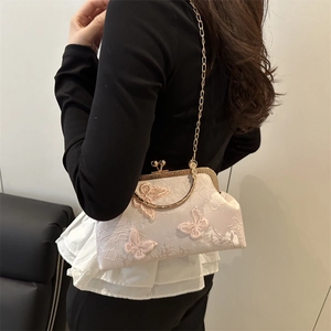 Vintage chain bag with 3D butterfly embroidery for traditional Chinese dress and Qipao