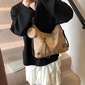 Minimalist large capacity camel leather tote bag with a small round detachable pouch