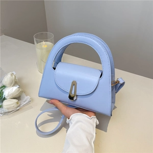 French Vintage PU Leather Crossbody Bag For Women Minimalist Small Trapezoid Top Handle Bag With Geometric Metal Buckle Shoulder Bag
