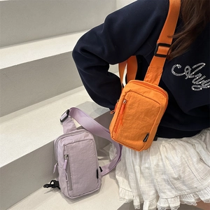 Mini sac de poitrine bandoulière en nylon orange et lilas pour mode sportive décontractée