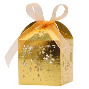 Laser Cut Candy Holder Snowflake Pearlescent Paper Gift Favors With Ribbon Christmas Wedding Party Festive Elegant House Shape
