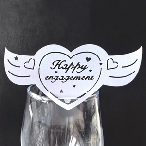 Cartes de verre à vin Happy Engagement en forme de cœur pour fiançailles