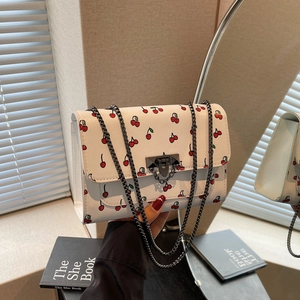 Sac à Bandoulière Mode pour Femmes Imprimé Cerise Cuir PU Chaîne en Métal Sac à Main Petit Carré Doux pour le Quotidien