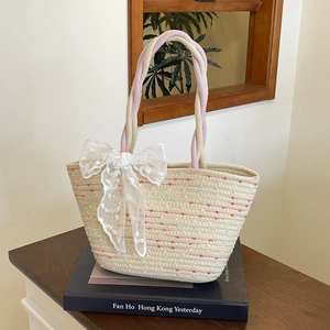 Women Handmade Woven Straw Tote Bag Lace Bow Artificial Pearl Decor Summer Beach Vacation Bucket Handbag Pastoral Style Beige Shoulder Bag