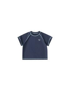 Navy blue short sleeve T-shirt for boys with raglan sleeves and white heart logo