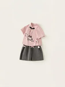 Ensemble d'été pour filles style néo-chinois avec haut panda rose et jupe plissée grise