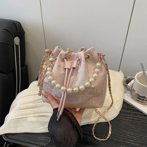 New Chinese Style Embroidery Bucket Bag Jacquard Satin Artificial Pearl Handle Crossbody Bag For Women Elegant Floral Satin Handbag