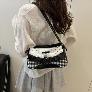 French retro underarm bag with black heart lace ruffles and vintage plaid pattern