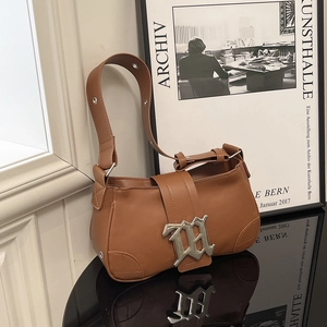 Retro PU Leather Underarm Bag For Women Chic Gothic Metal Letter Buckle Shoulder Bag Urban Niche Baguette Handbag Y2K Style Small Square Bag