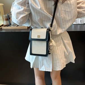 Vertical contrast patchwork crossbody phone bag with beige weave and clover gold buckle