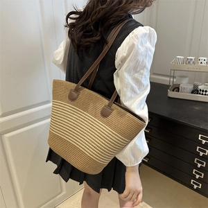 Large gradient straw woven tote bag with brown leather handles for summer vacation