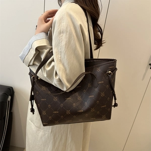 Sac fourre-tout en cuir marron avec motif et dessin animé, porté épaule pour femme