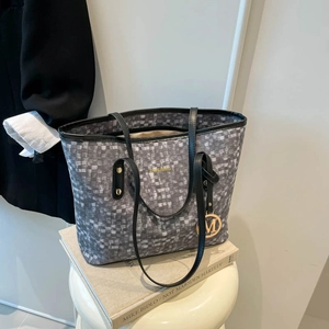 Large Capacity PU Leather Mosaic Grid Tote Bag Women Fashion Urban Commuting Shoulder Bag With Gold Metal Letter Charm