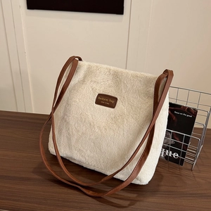 Sac à Épaule en Peluche Fausse Fourrure pour Femmes Grande Capacité Couleur Unie Hiver Sac Fourre-Tout Souple Décontracté
