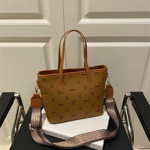 Women Large Capacity Tote Bag Printed Cartoon Bear Letter PU Leather Handbag With Wide Shoulder Strap Casual Daily Bag