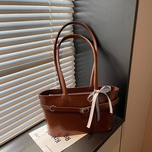Sac Cabas Femme en Cuir PU Grande Capacité Sac à Épaule Tendance Avec Boucle de Ceinture et Nœud Sac Sous le Bras pour Navette