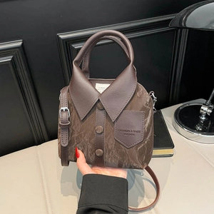 Sac à Main Créatif en Forme de Chemise pour Femmes Cuir PU Vintage Bandoulière Avec Boutons de Col Couleur Contrastée Sac Épaule