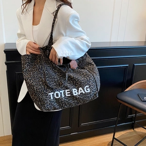 Retro leopard print canvas tote bag with dual straps and large capacity for daily use
