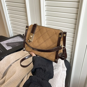 Vintage Women Quilted Small Square Crossbody Bag Minimalist Rhombus Pattern Polyester Shoulder Bag With Metal Lock