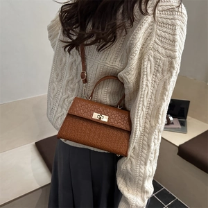 Brown crocodile texture kelly bag stylish crossbody handbag with gold twist lock