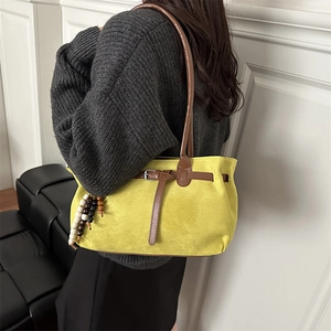 Grand sac cabas rétro en daim jaune avec anses en cuir marron et perles pour femme