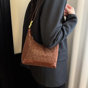Sac à épaule chic à imprimé léopard en cuir PU marron avec bandoulière réglable
