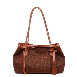 Chic brown leopard print tote bag in velvet fabric with shoulder strap and buckle
