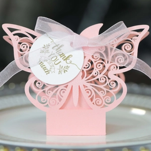 Elegant Butterfly Hollow Laser Cut Artificial Pearl Paper Candy Box With Ribbon And Thank You Tag For Wedding Party Favor Gift Box