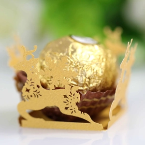 Portacioccolato renna di Natale in carta tagliata al laser per decorazione festiva
