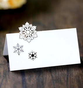 Snowflake Hollow Place Cards Pearlescent Paper Wedding Christmas Party Table Decoration Elegant Laser Cut Seat Names
