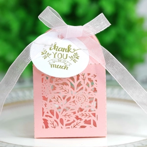 Elegant Laser Cut Rose Floral Artificial Pearl Paper Candy Box With Ribbon And Thank You Tag For Wedding Valentine Party Gift Box