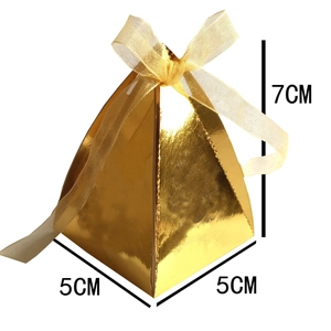 Golden hollow pyramid candy box with ribbon and dimensions 5x5x7cm for party favors