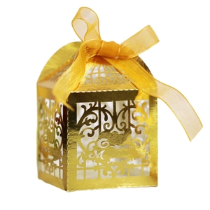 Boîte à bonbons coeur dorée découpée au laser avec rubans pour mariages et fêtes festives