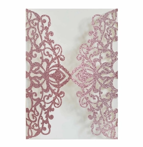 Faire-part de mariage ajouré au laser or rose pailleté avec motifs floraux