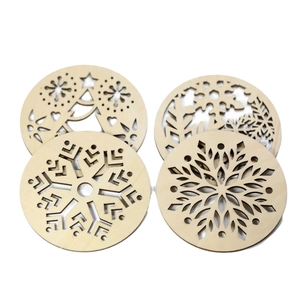 Wooden Laser Cut Christmas Coaster Snowflake Christmas Tree Pattern Heat Resistant Cup Mat For Holiday Party Home Decor