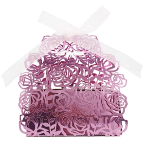 Elegante scatola regalo viola intagliata al laser con rose e nastro bianco per matrimoni