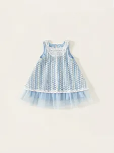 Robe sans manches bleu clair pour fille avec corsage en dentelle blanche et jupe en tulle