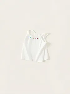 Débardeur blanc en coton pour enfant avec broderies de cœurs colorés et bretelles