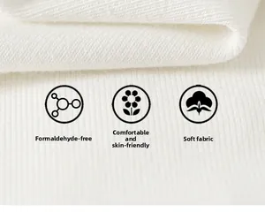 Makro-Detail von weichem weißem Rippbaumwollstoff, hautfreundliche und formaldehydfreie Textur