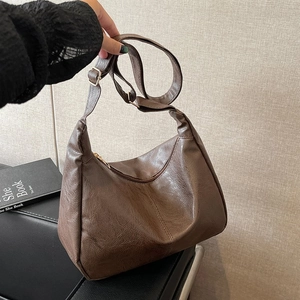 Retro große Kapazität dunkelbraune Hobo Schultertasche mit verstellbarem Riemen und PU-Leder