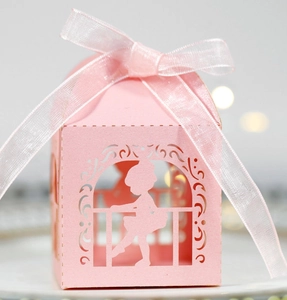 Élégante Boîte à Bonbons de Mariage Découpe Laser Silhouette de Ballerine Papier Nacré Boîte Cadeau Avec Ruban Organza