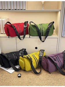 Women Casual Polyester Crossbody Bag Lightweight Waterproof Yoga Travel Barrel Bag With Adjustable Shoulder Strap Fashion Solid Color Shoulder Bag
