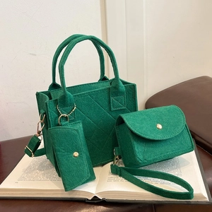Dreiteiliges waldgrünes Filztaschen-Set mit Tragetasche und kleiner Umhängetasche