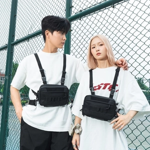 Sac de poitrine tactique noir unisexe avec sangles réglables et système Molle pratique