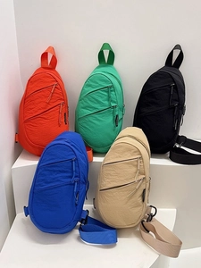 Sac de Poitrine Décontracté en Nylon Multi-poches Pour Femmes Hommes Imperméable Léger Grande Capacité Sac à Bandoulière Quotidien